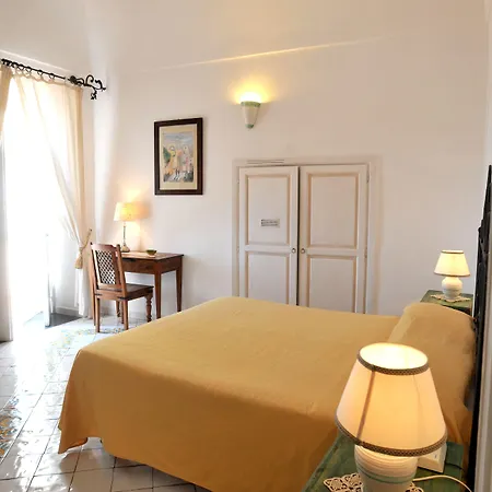La Casa Sul Mare מלון פרוסידה
