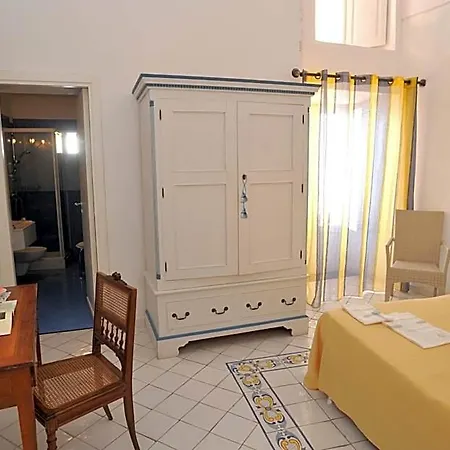 מלון La Casa Sul Mare 4*