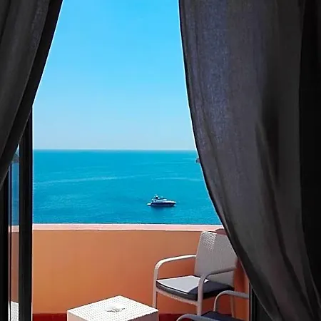 La Casa Sul Mare 4*