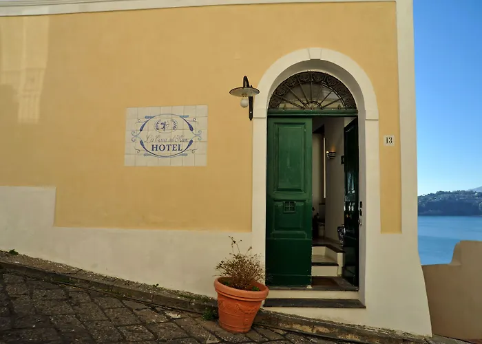 מלון La Casa Sul Mare 4*